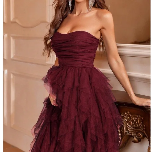 Luxe Tube Mesh Layered Flowy Party Formal Wedding Dress - Picture 5 of 12